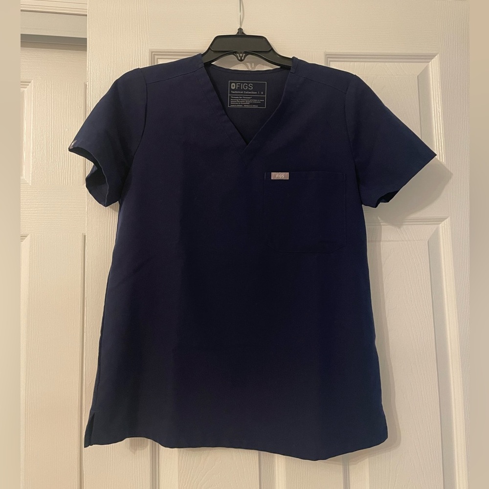 Catarina Figs Blue V-Neck One Pocket Scrub Top